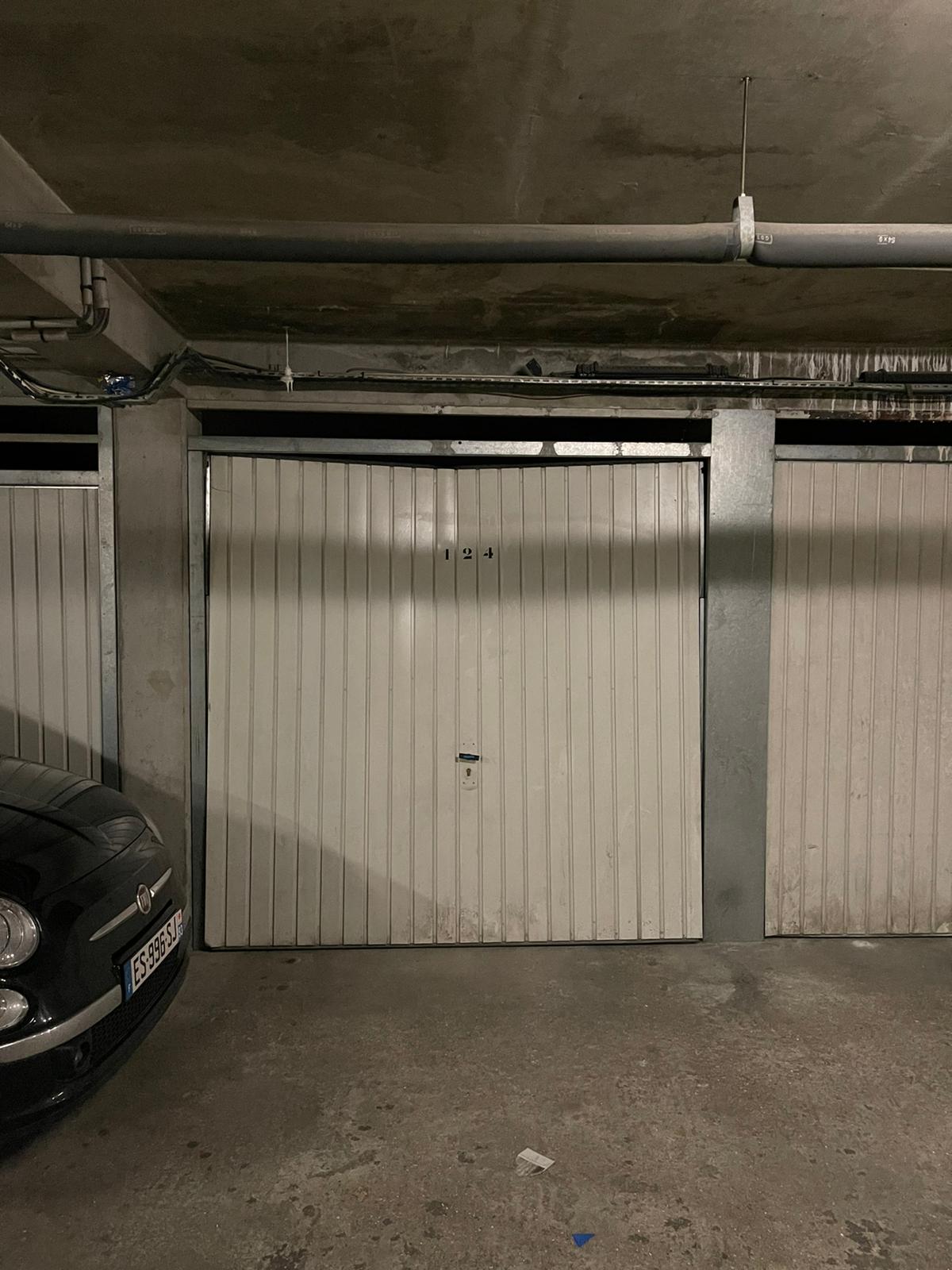 Installation Porte de Garage Paris