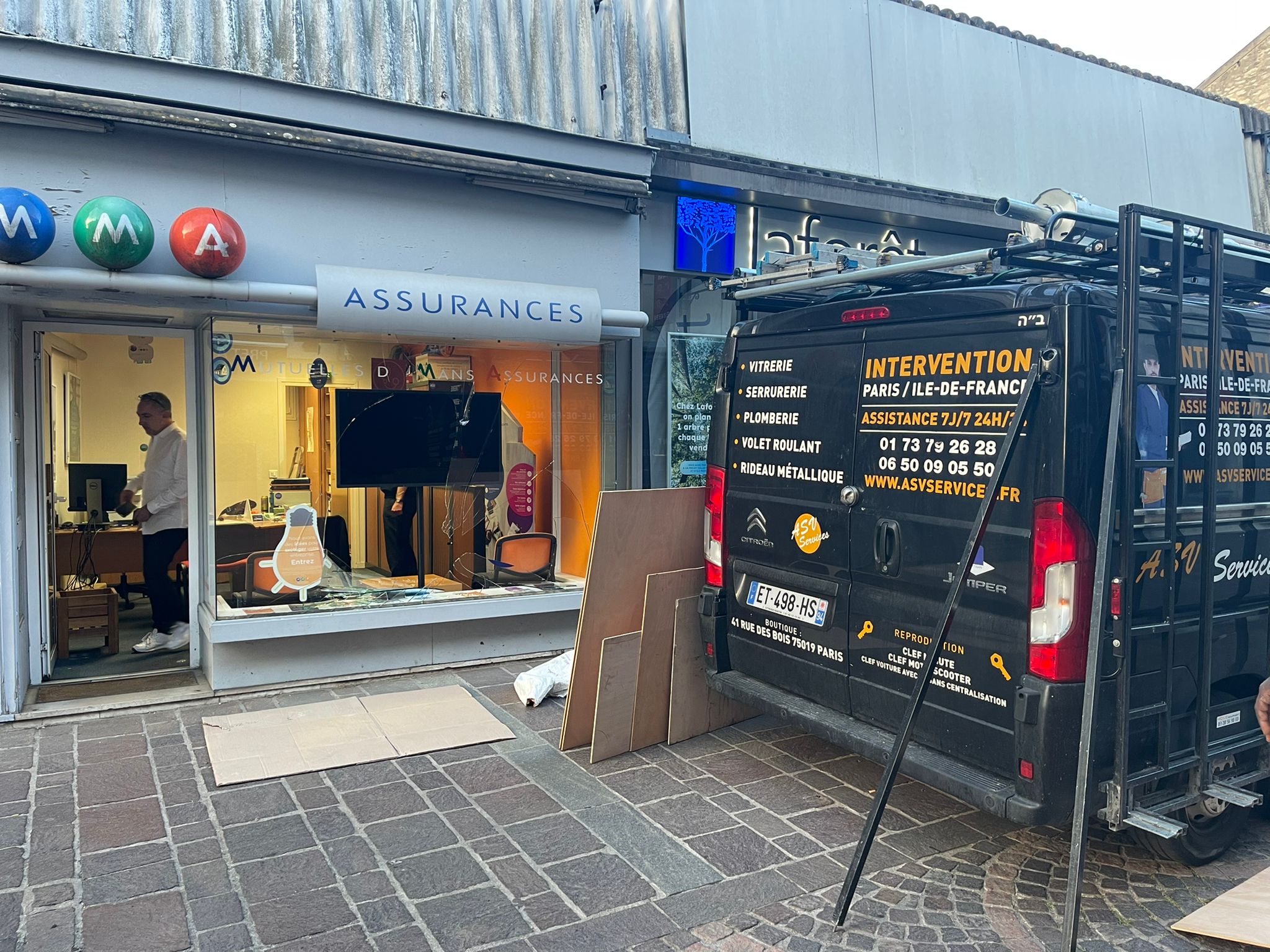 Remplacement de Vitrine Paris