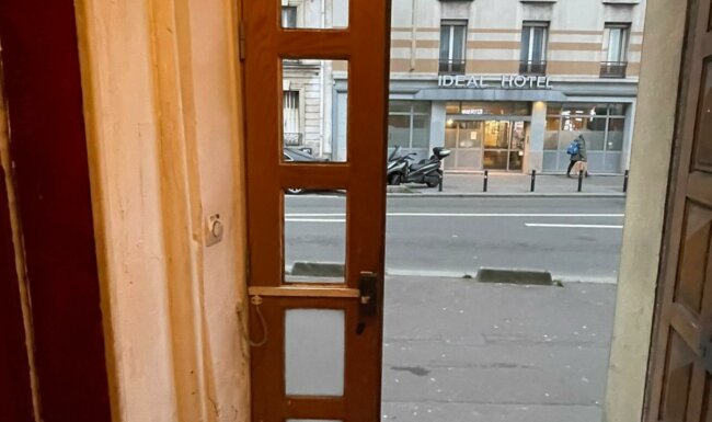 Réparation porte vitrée Paris