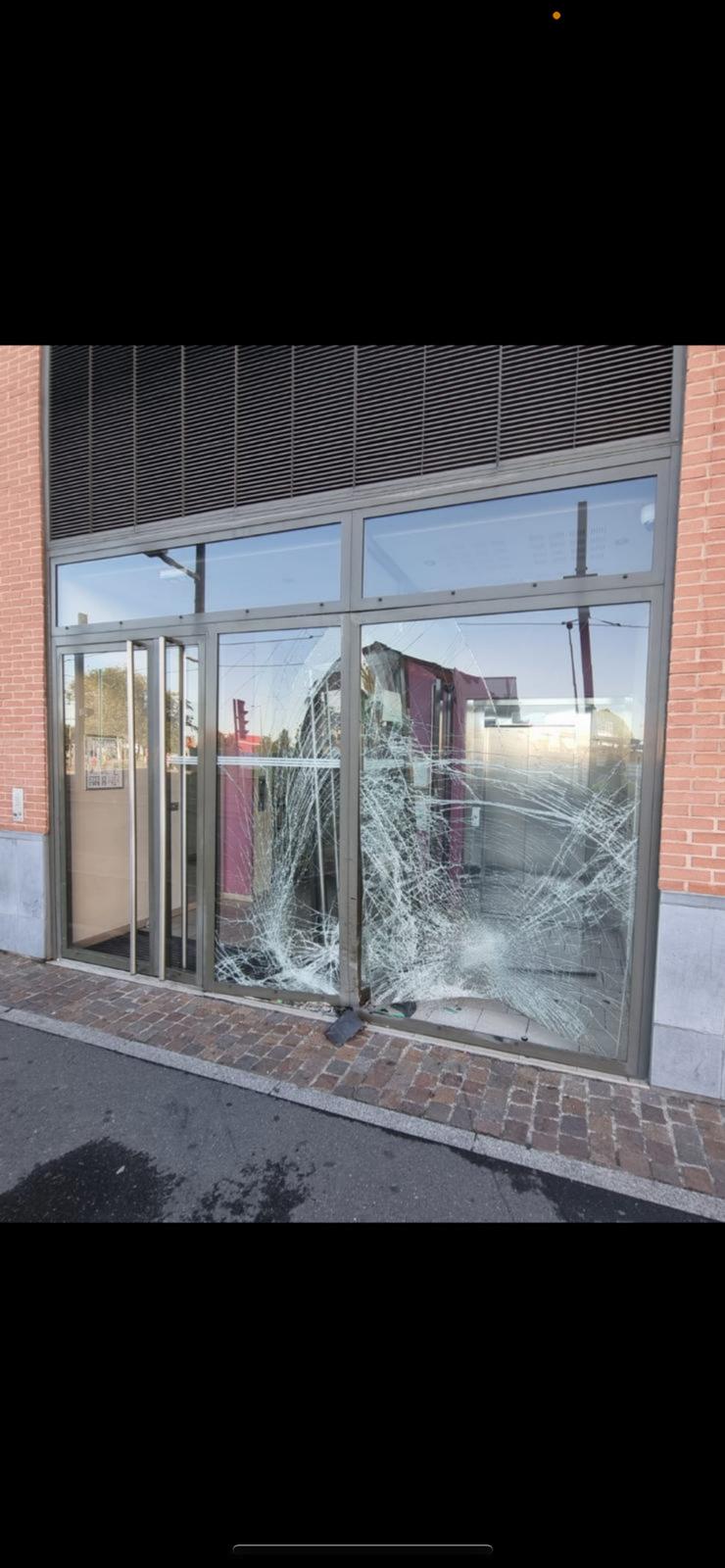 Rénovation de Vitrine Brisée Paris