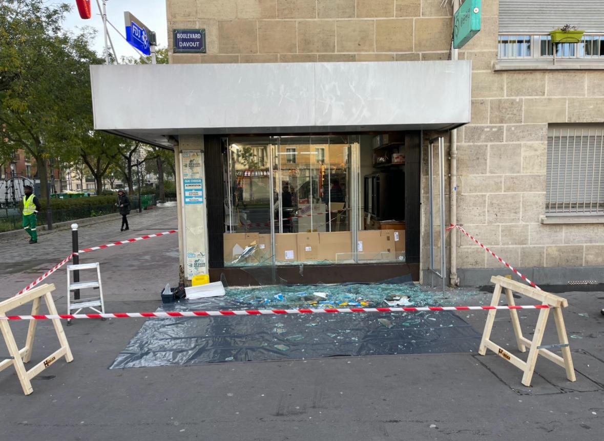 Réfection vitrine tabac cassée