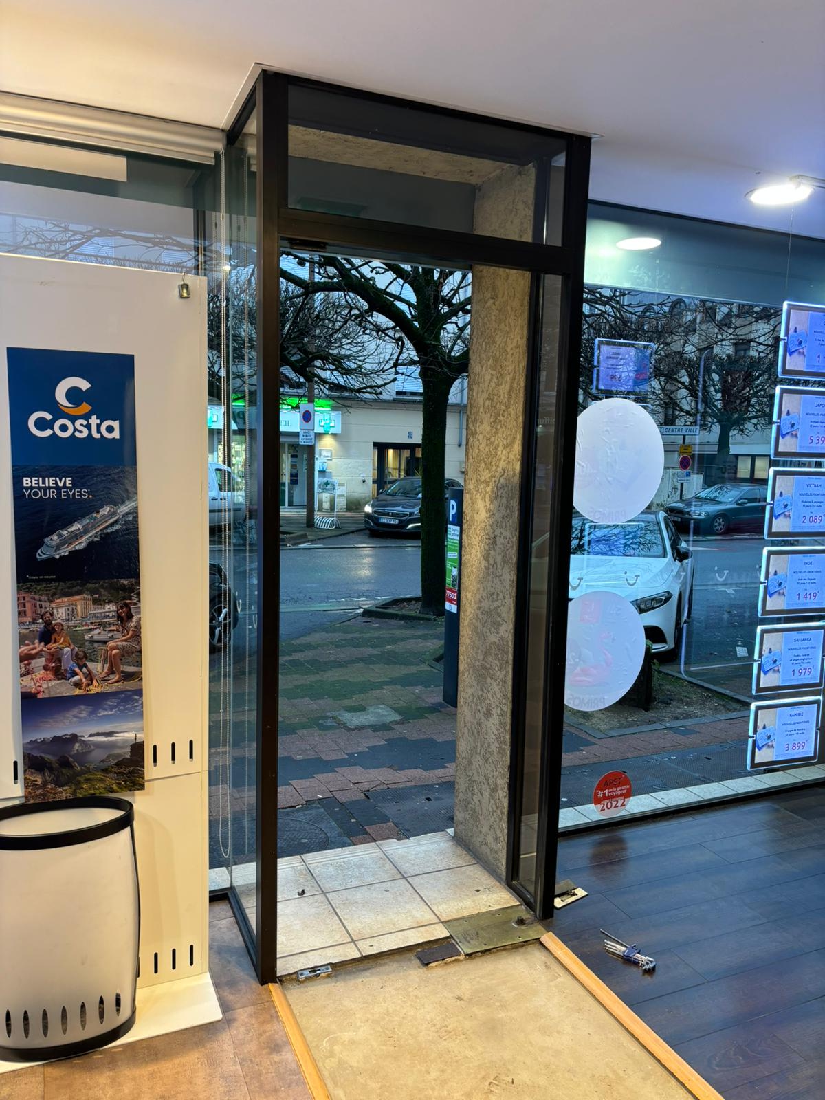 Réparation Vitre Cassée Paris.JPG